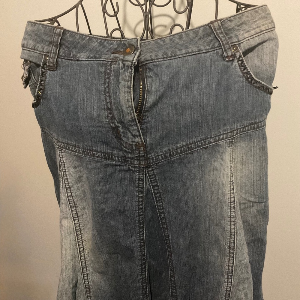 GEORGE COLLECTION  Long  Blue Jean skirt size 34 waist   Vintage